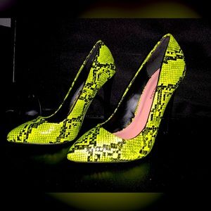 New shoes never worn